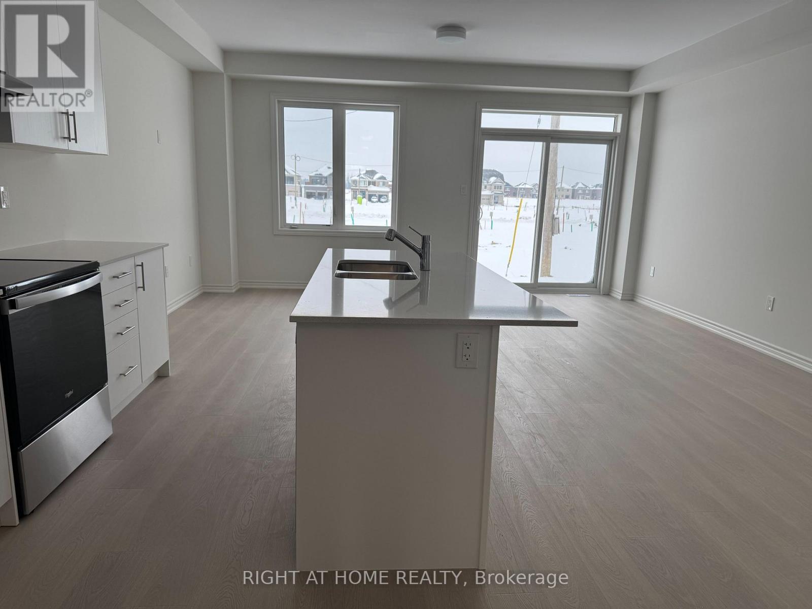 68 Sanderson Drive, Kawartha Lakes (Lindsay), Ontario  K9V 0S8 - Photo 18 - X12769522