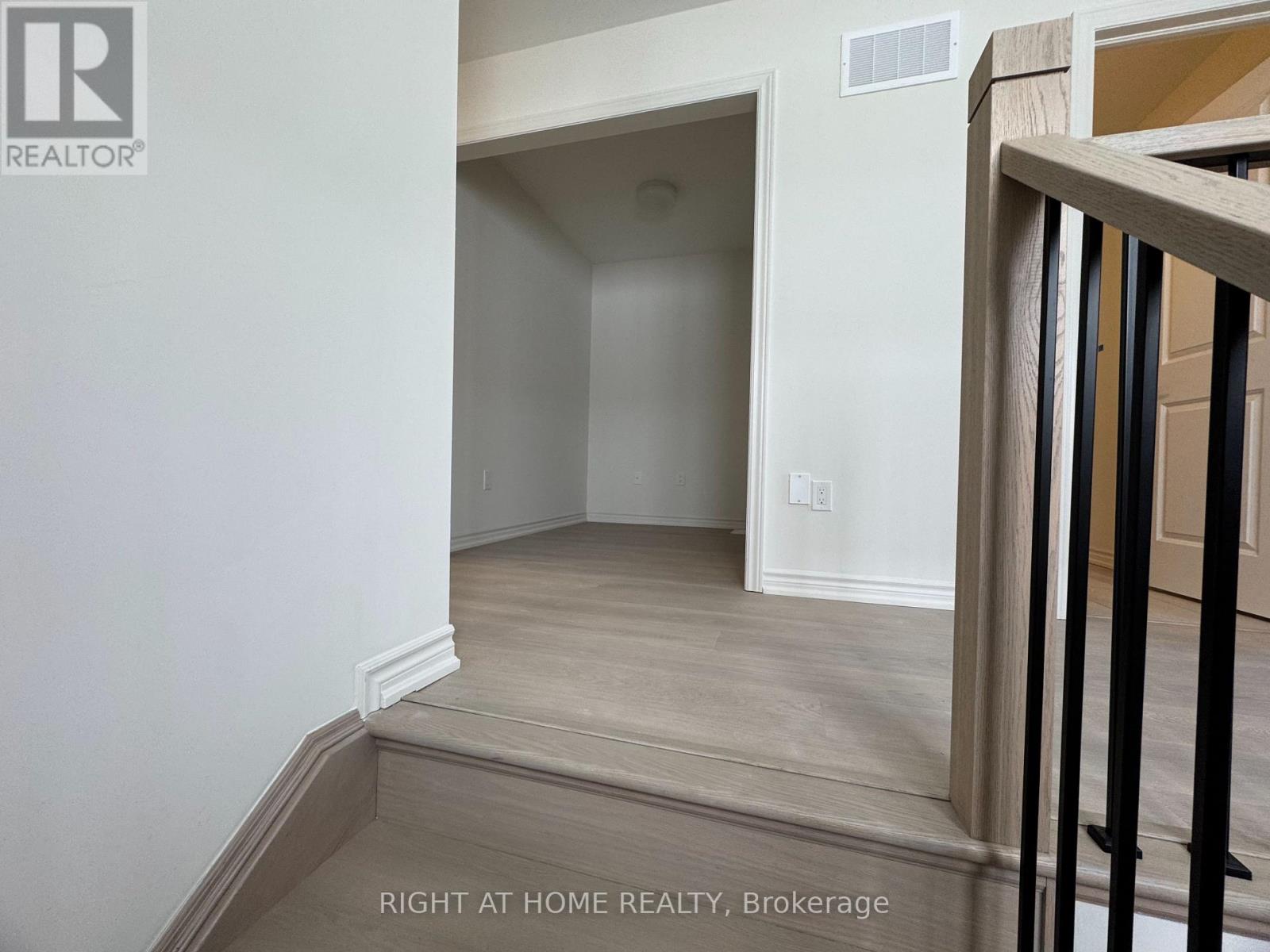 68 Sanderson Drive, Kawartha Lakes (Lindsay), Ontario  K9V 0S8 - Photo 21 - X12769522