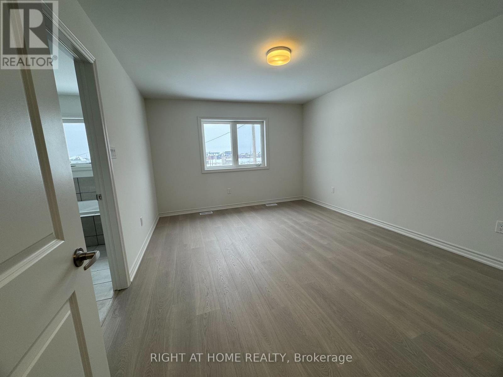 68 Sanderson Drive, Kawartha Lakes (Lindsay), Ontario  K9V 0S8 - Photo 24 - X12769522