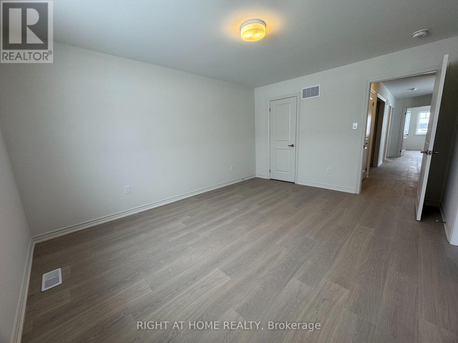 68 Sanderson Drive, Kawartha Lakes (Lindsay), Ontario  K9V 0S8 - Photo 25 - X12769522