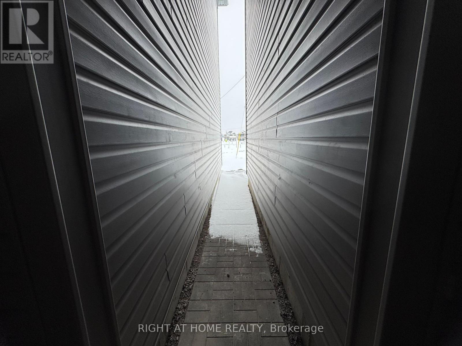 68 Sanderson Drive, Kawartha Lakes (Lindsay), Ontario  K9V 0S8 - Photo 41 - X12769522