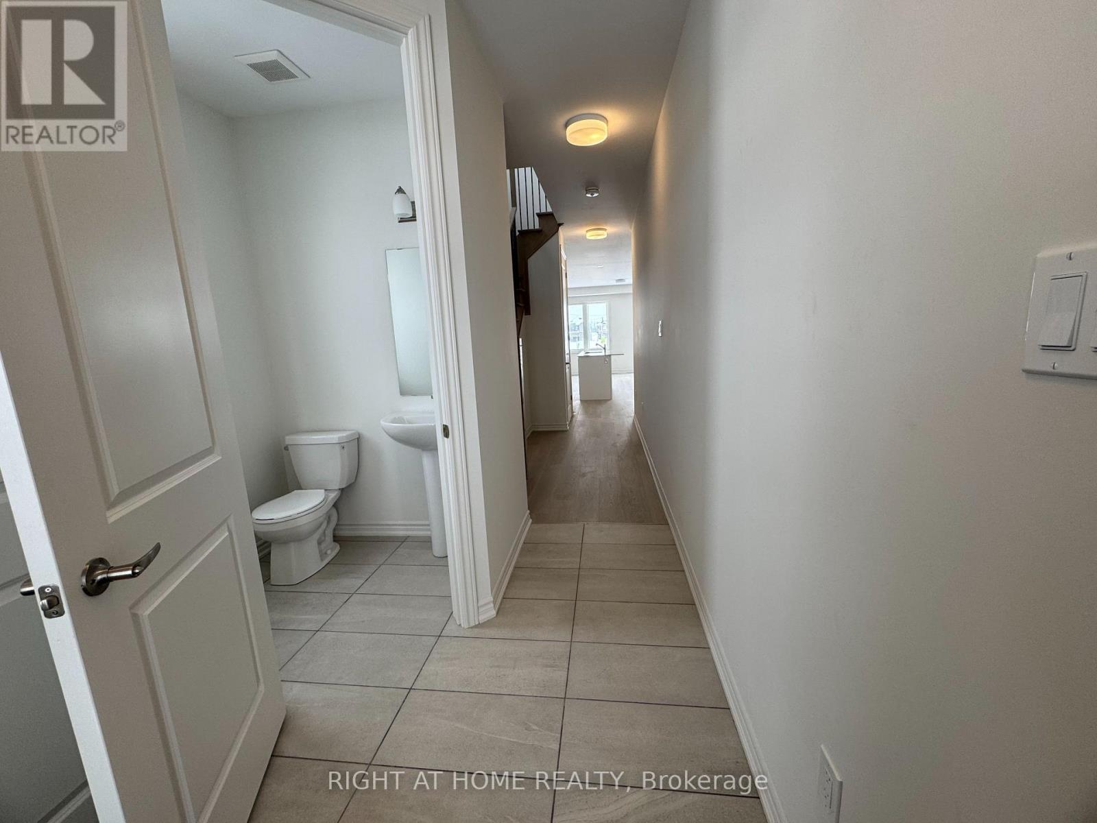 68 Sanderson Drive, Kawartha Lakes (Lindsay), Ontario  K9V 0S8 - Photo 6 - X12769522