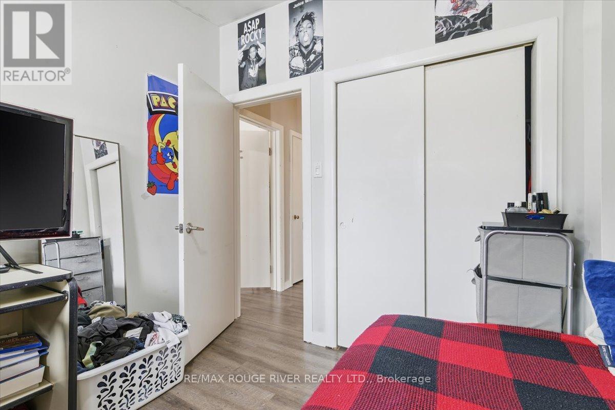 499 Raymond Street, Peterborough (Northcrest Ward 5), Ontario  K9H 5M7 - Photo 14 - X12770218