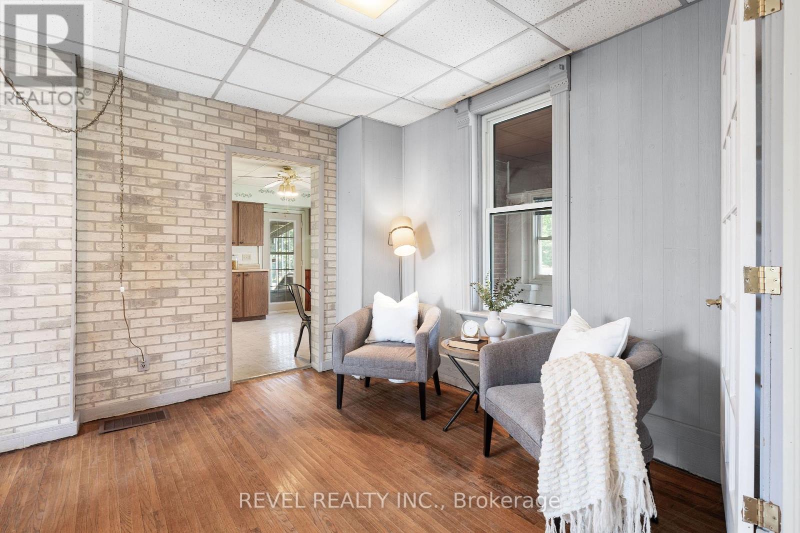 60 Elgin Street, Kawartha Lakes (Lindsay), Ontario  K9V 3W5 - Photo 16 - X12770286