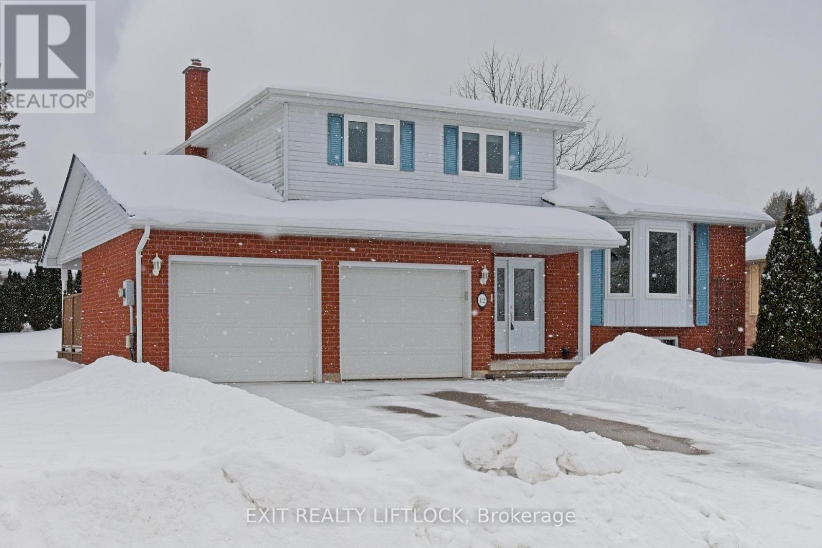 12 Victoria Avenue, Smith-Ennismore-Lakefield (Lakefield), Ontario  K0L 2H0 - Photo 2 - X12770614