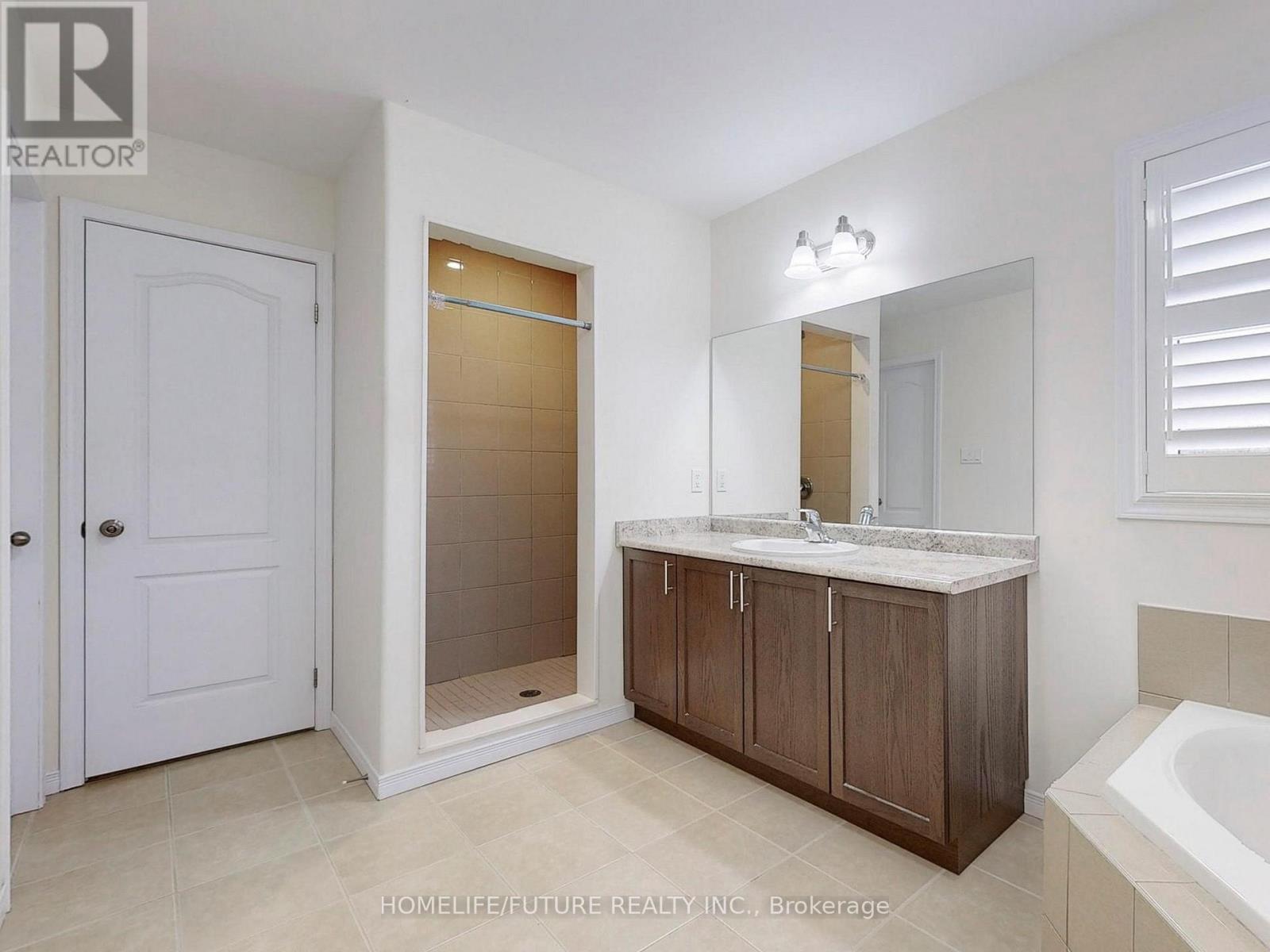 526 Joslin Street, Peterborough (Monaghan Ward 2), Ontario  K9J 0H9 - Photo 32 - X12770816