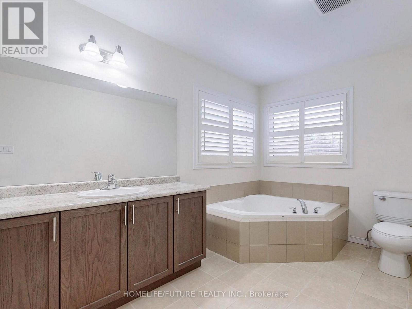 526 Joslin Street, Peterborough (Monaghan Ward 2), Ontario  K9J 0H9 - Photo 33 - X12770816