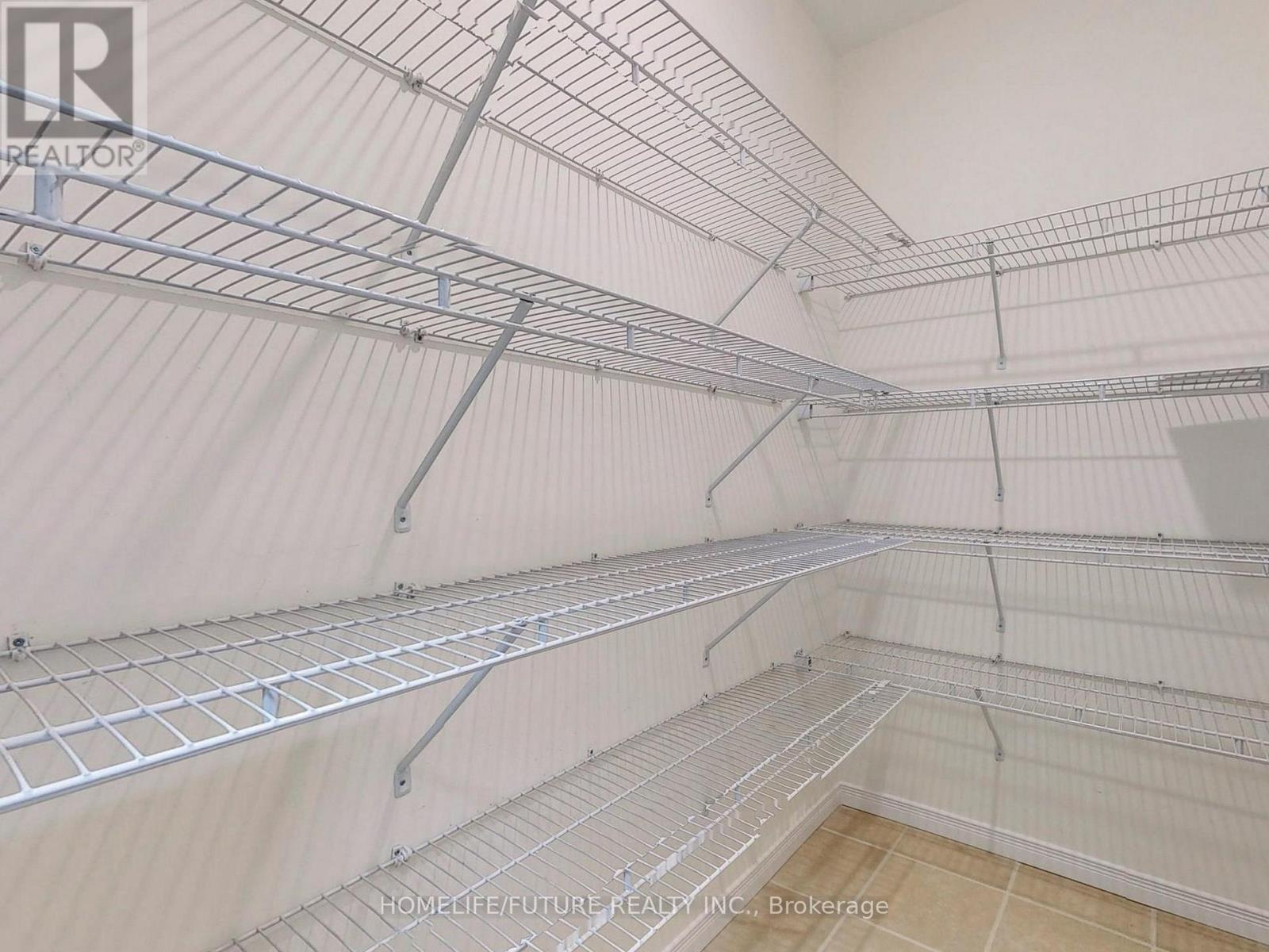 526 Joslin Street, Peterborough (Monaghan Ward 2), Ontario  K9J 0H9 - Photo 44 - X12770816