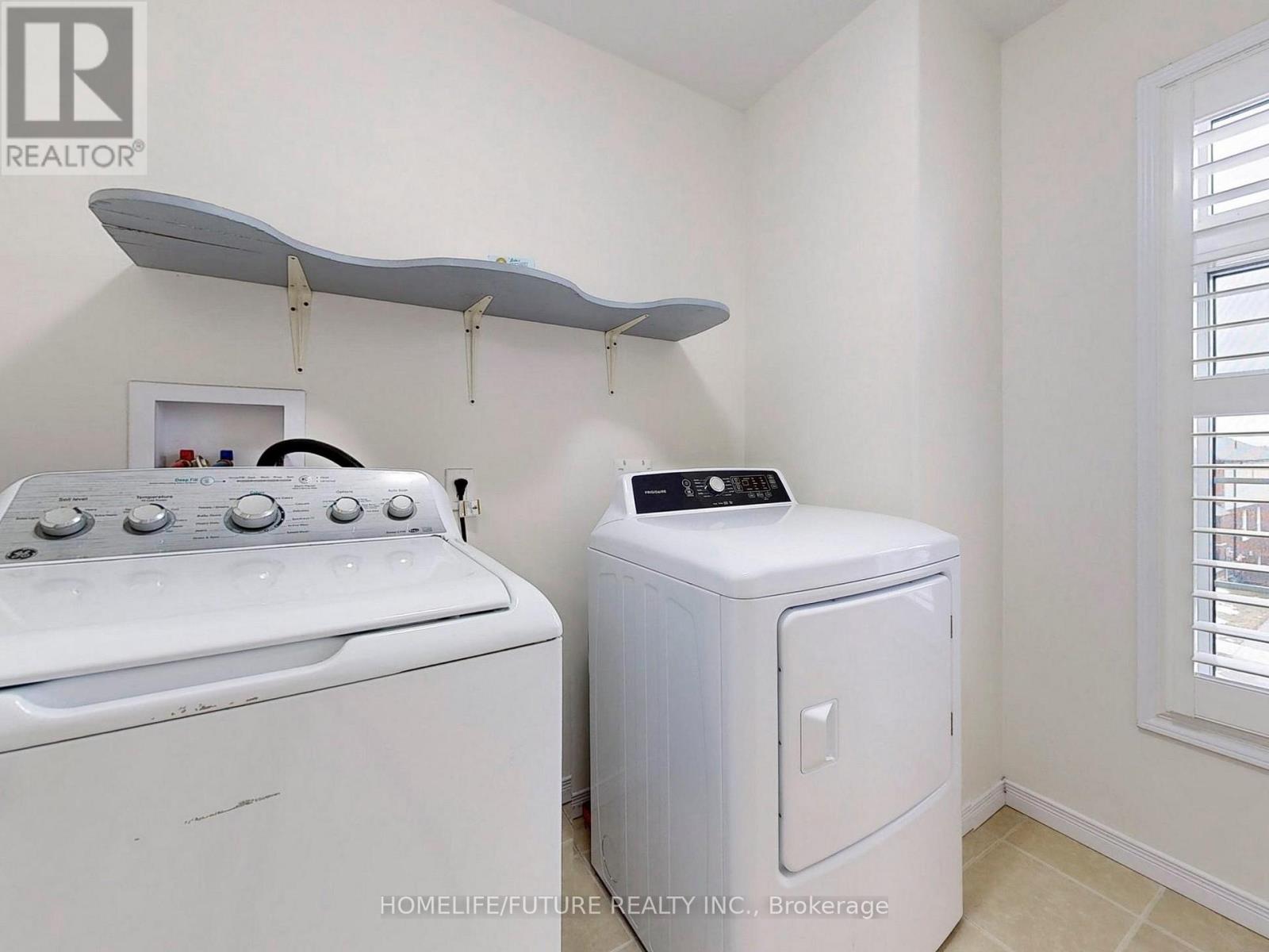 526 Joslin Street, Peterborough (Monaghan Ward 2), Ontario  K9J 0H9 - Photo 45 - X12770816