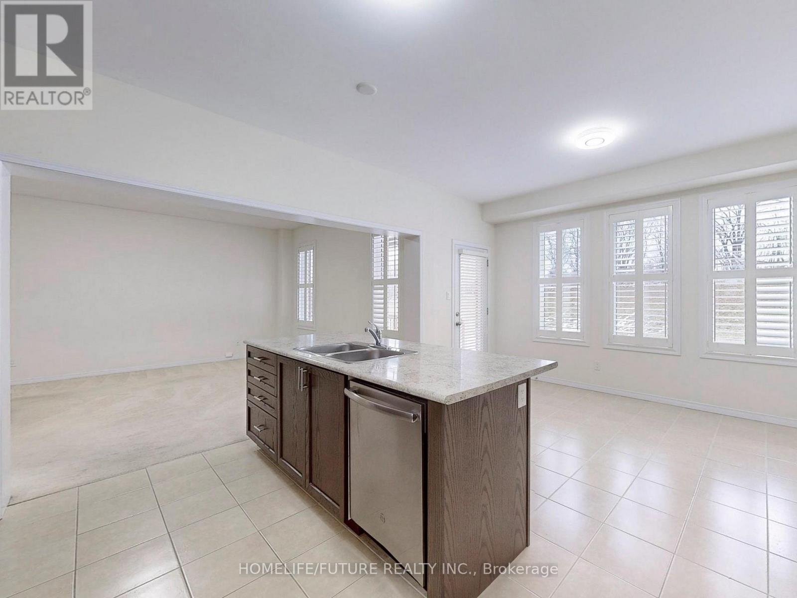 526 Joslin Street, Peterborough (Monaghan Ward 2), Ontario  K9J 0H9 - Photo 7 - X12770816