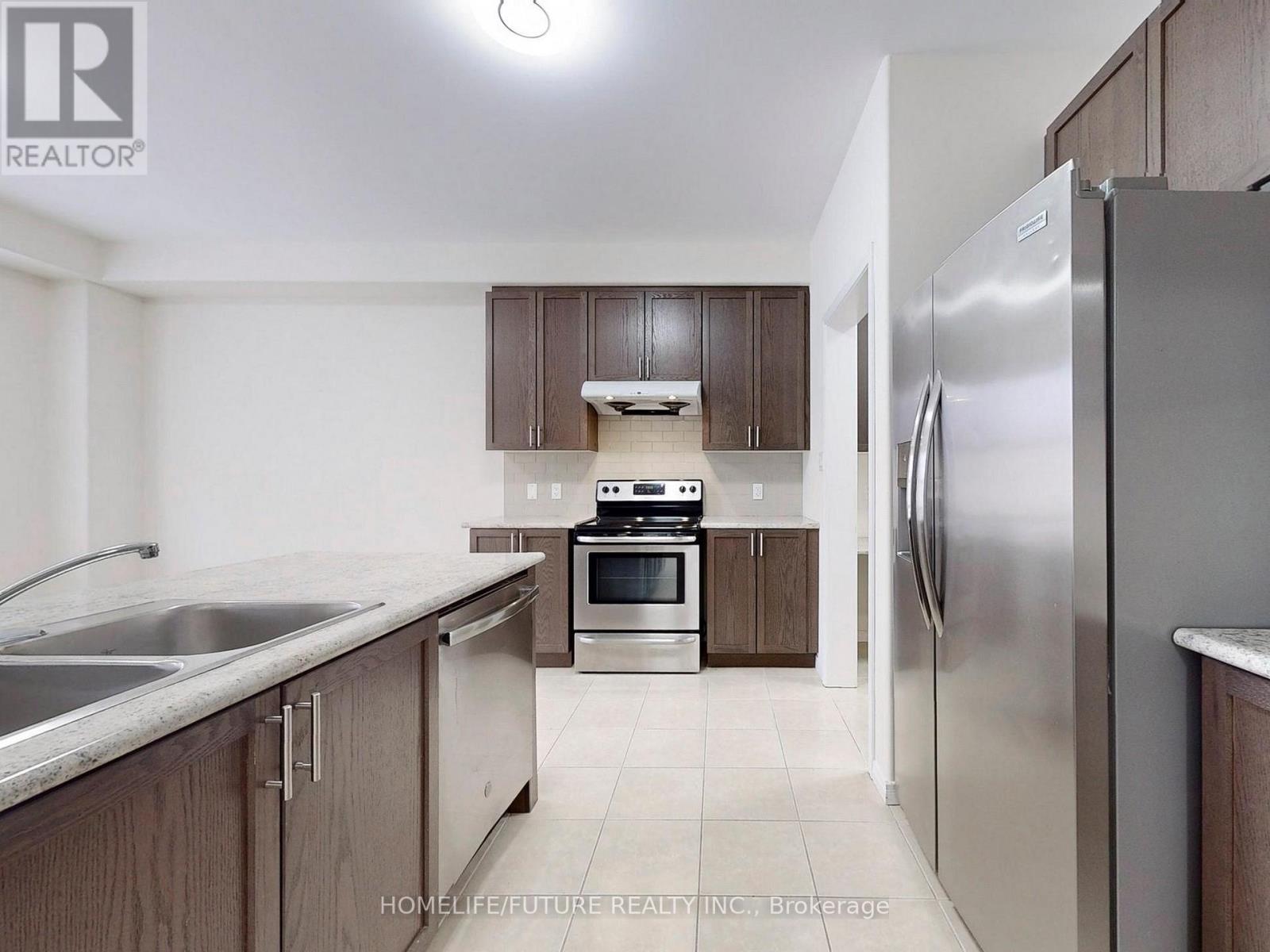 526 Joslin Street, Peterborough (Monaghan Ward 2), Ontario  K9J 0H9 - Photo 8 - X12770816