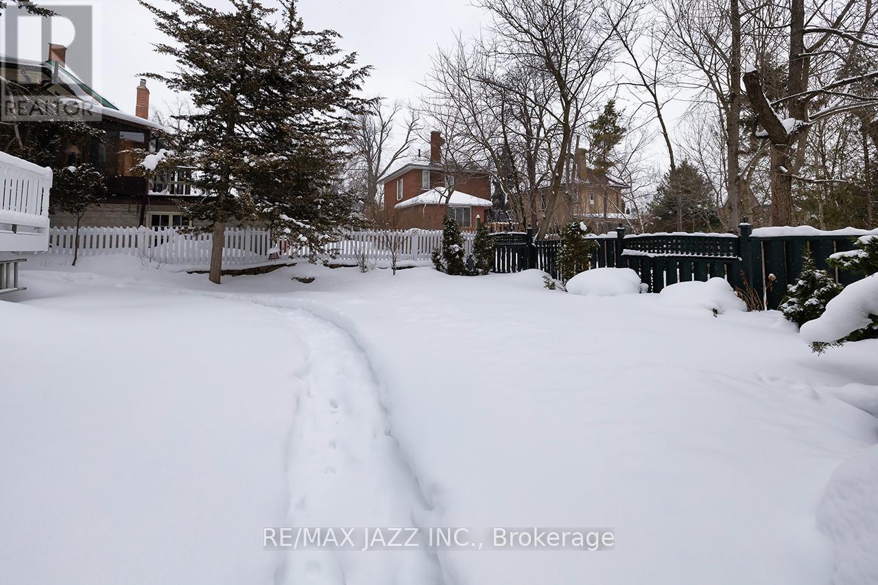 22 Francis Street, Kawartha Lakes (Lindsay), Ontario  K9V 3R6 - Photo 36 - X12771256