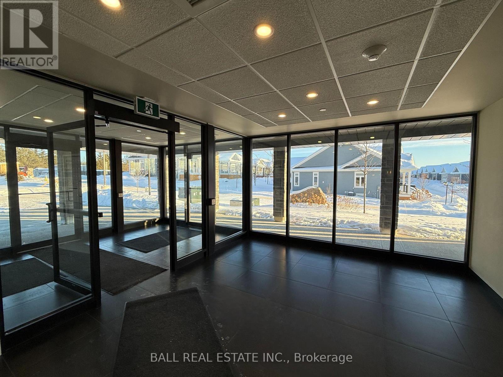 204 - 19 Hampton Lane, Selwyn, Ontario  K0L 2H0 - Photo 4 - X12771436