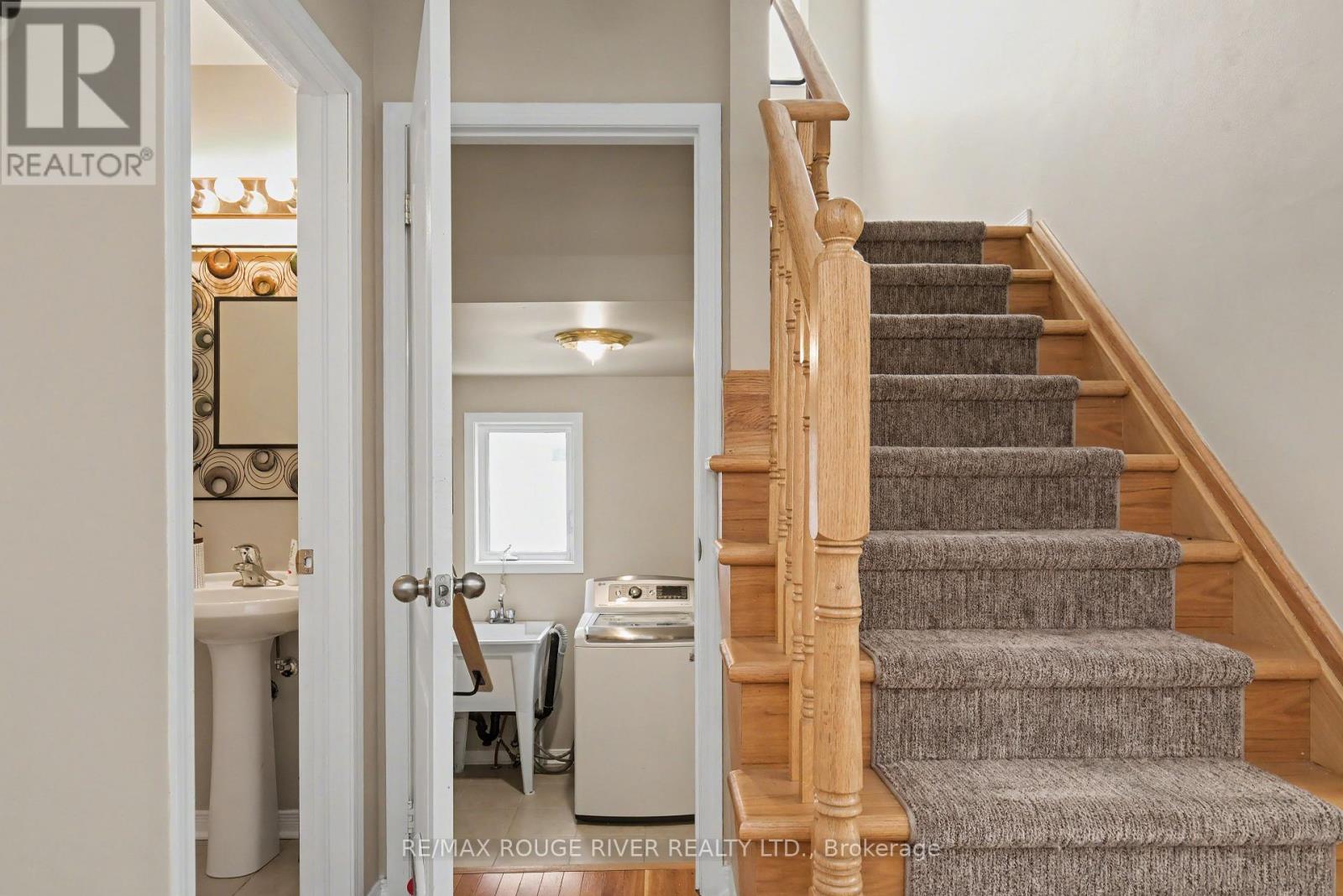 78 Cook Street, Kawartha Lakes (Lindsay), Ontario  K9V 0C7 - Photo 16 - X12771780