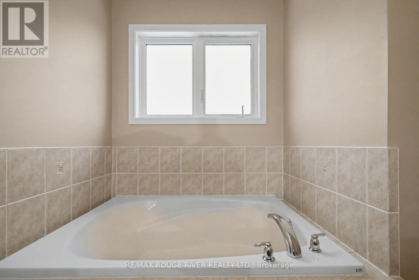 78 Cook Street, Kawartha Lakes (Lindsay), Ontario  K9V 0C7 - Photo 26 - X12771780