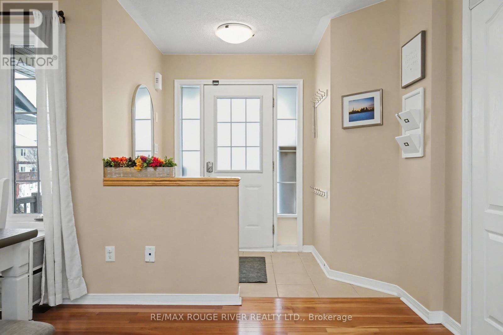 78 Cook Street, Kawartha Lakes (Lindsay), Ontario  K9V 0C7 - Photo 6 - X12771780