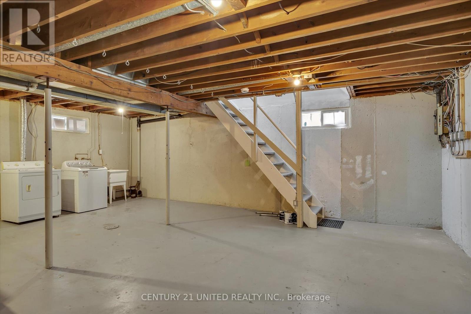 819 Cameron Street, Peterborough (Otonabee Ward 1), Ontario  K9J 4A2 - Photo 35 - X12772494