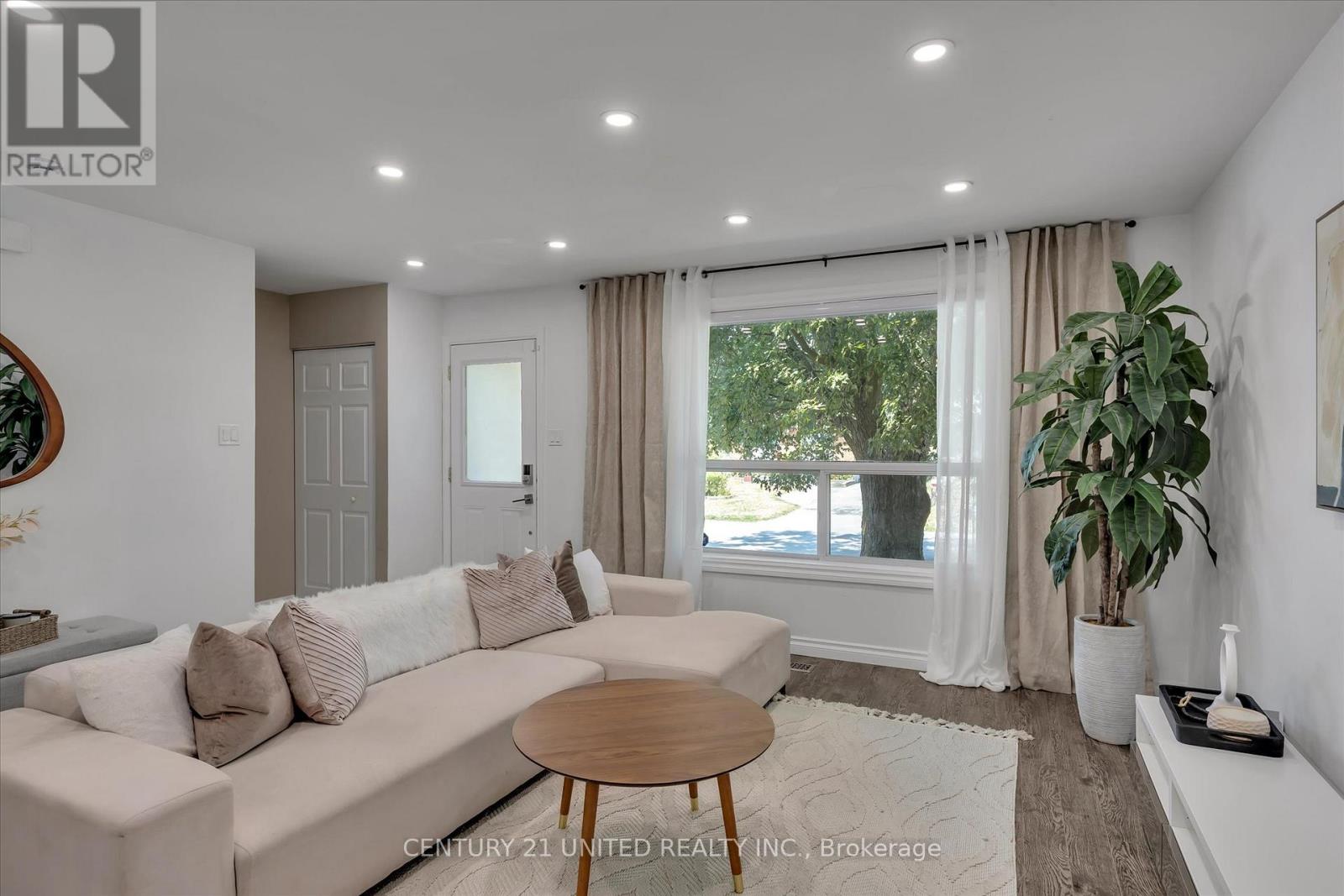 819 Cameron Street, Peterborough (Otonabee Ward 1), Ontario  K9J 4A2 - Photo 6 - X12772494