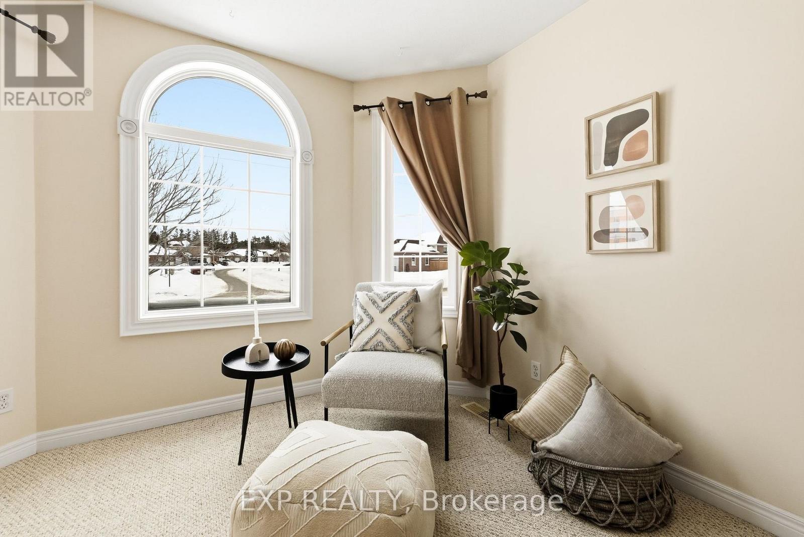 10 Mcgibbon Boulevard, Kawartha Lakes (Lindsay), Ontario  K9V 6G3 - Photo 10 - X12772434