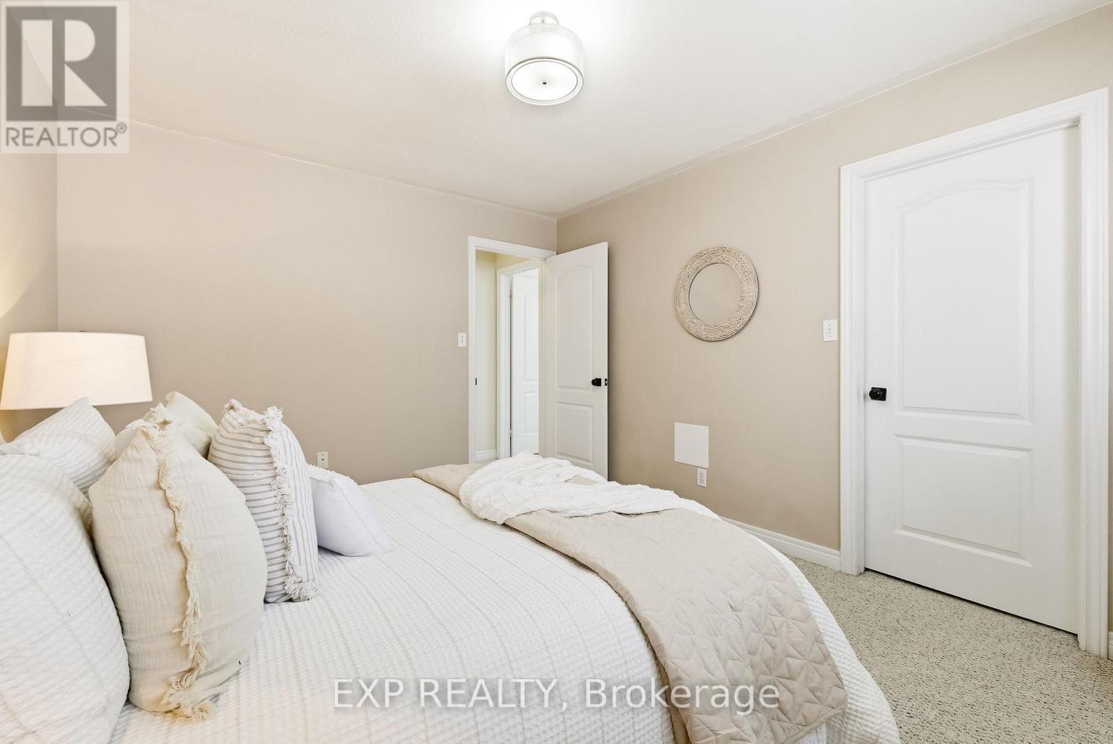 10 Mcgibbon Boulevard, Kawartha Lakes (Lindsay), Ontario  K9V 6G3 - Photo 22 - X12772434