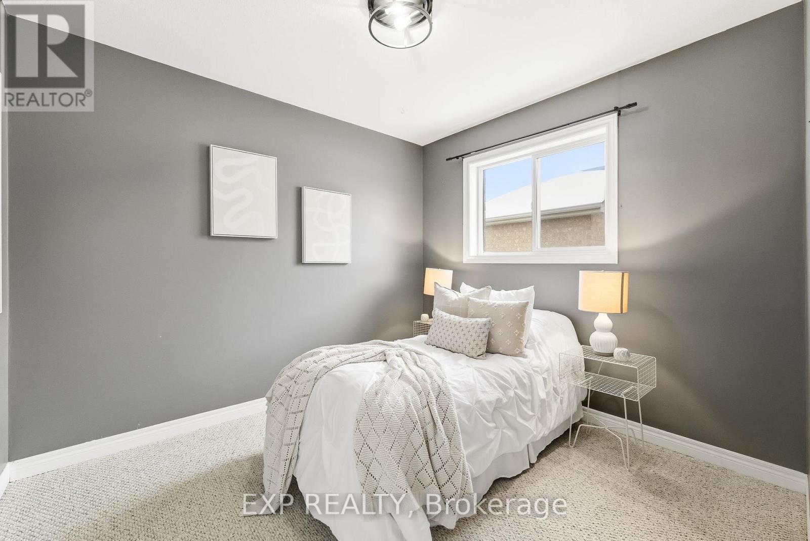 10 Mcgibbon Boulevard, Kawartha Lakes (Lindsay), Ontario  K9V 6G3 - Photo 23 - X12772434