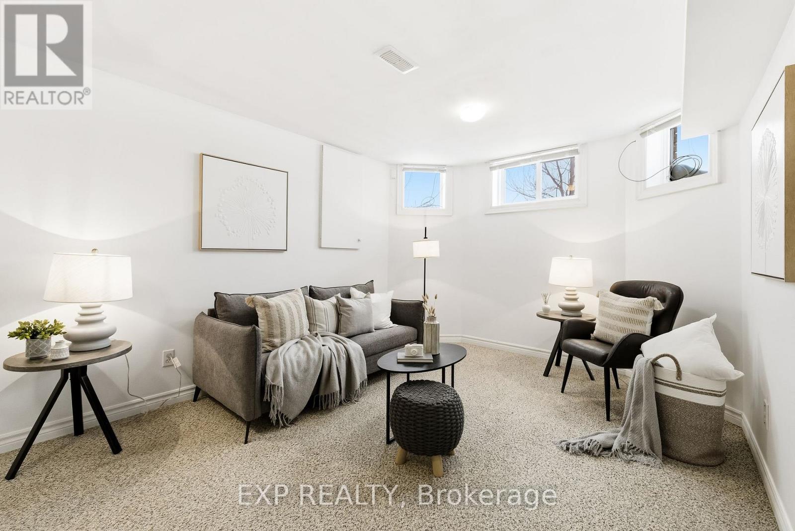 10 Mcgibbon Boulevard, Kawartha Lakes (Lindsay), Ontario  K9V 6G3 - Photo 33 - X12772434