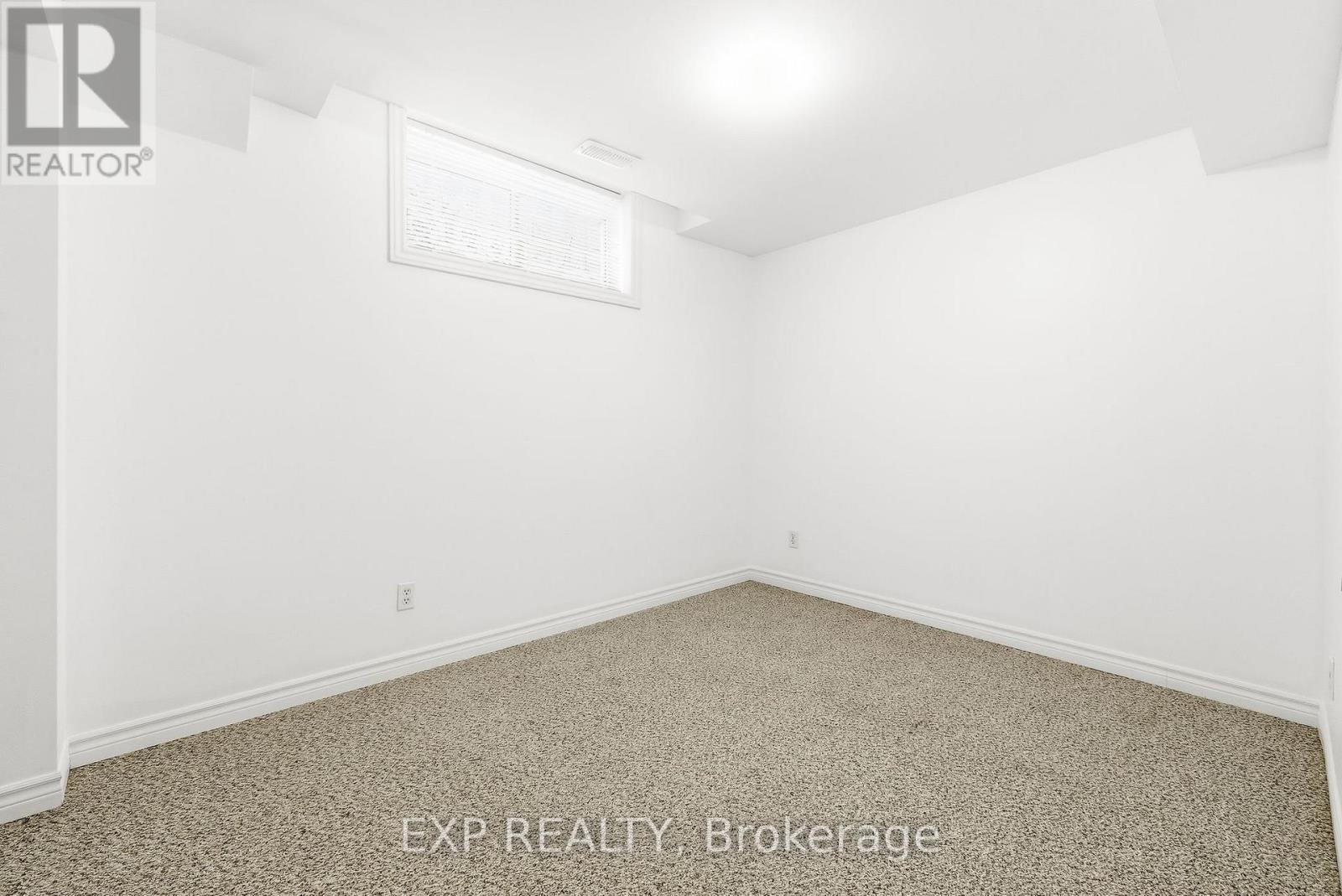 10 Mcgibbon Boulevard, Kawartha Lakes (Lindsay), Ontario  K9V 6G3 - Photo 38 - X12772434