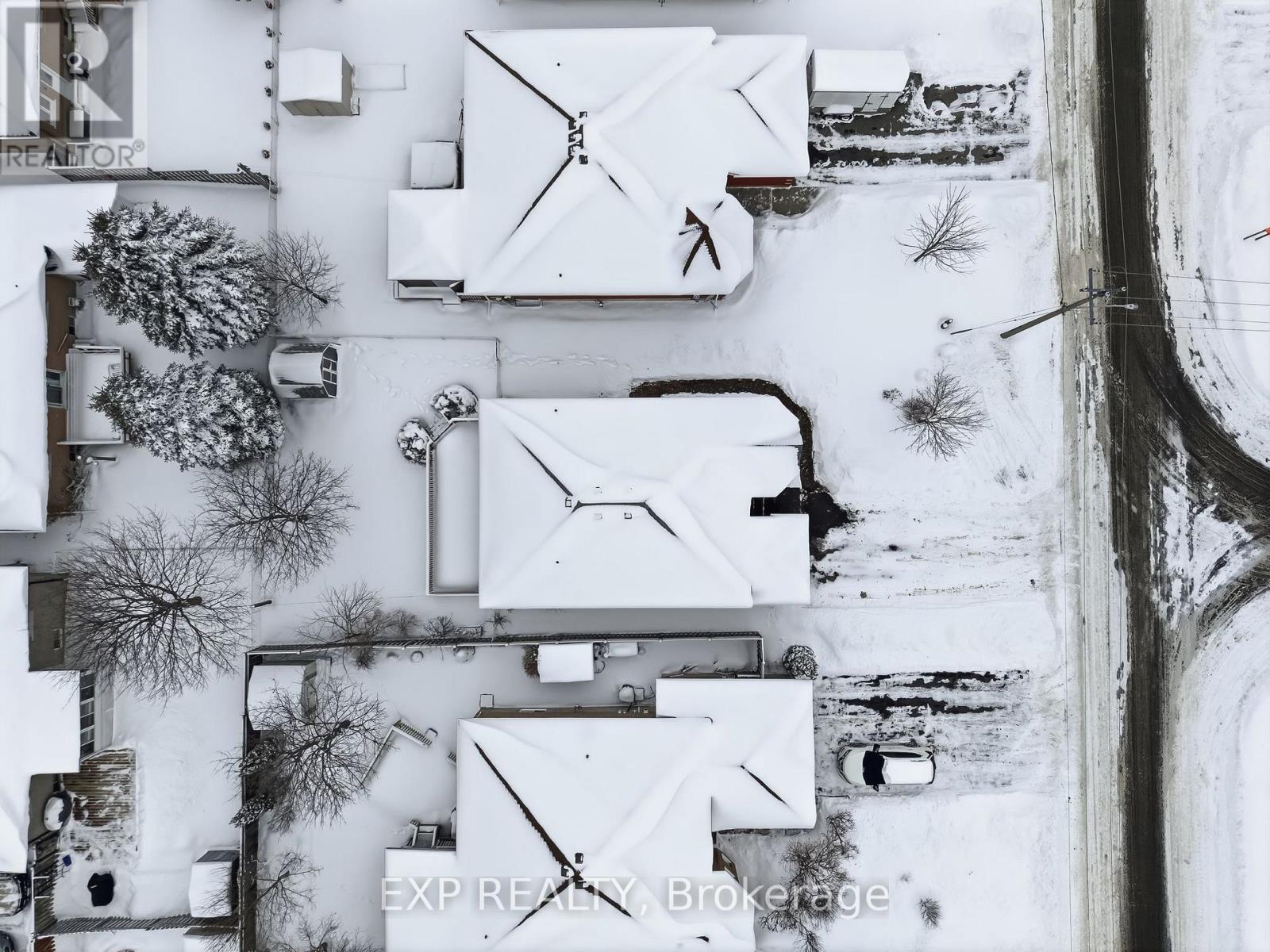 10 Mcgibbon Boulevard, Kawartha Lakes (Lindsay), Ontario  K9V 6G3 - Photo 50 - X12772434