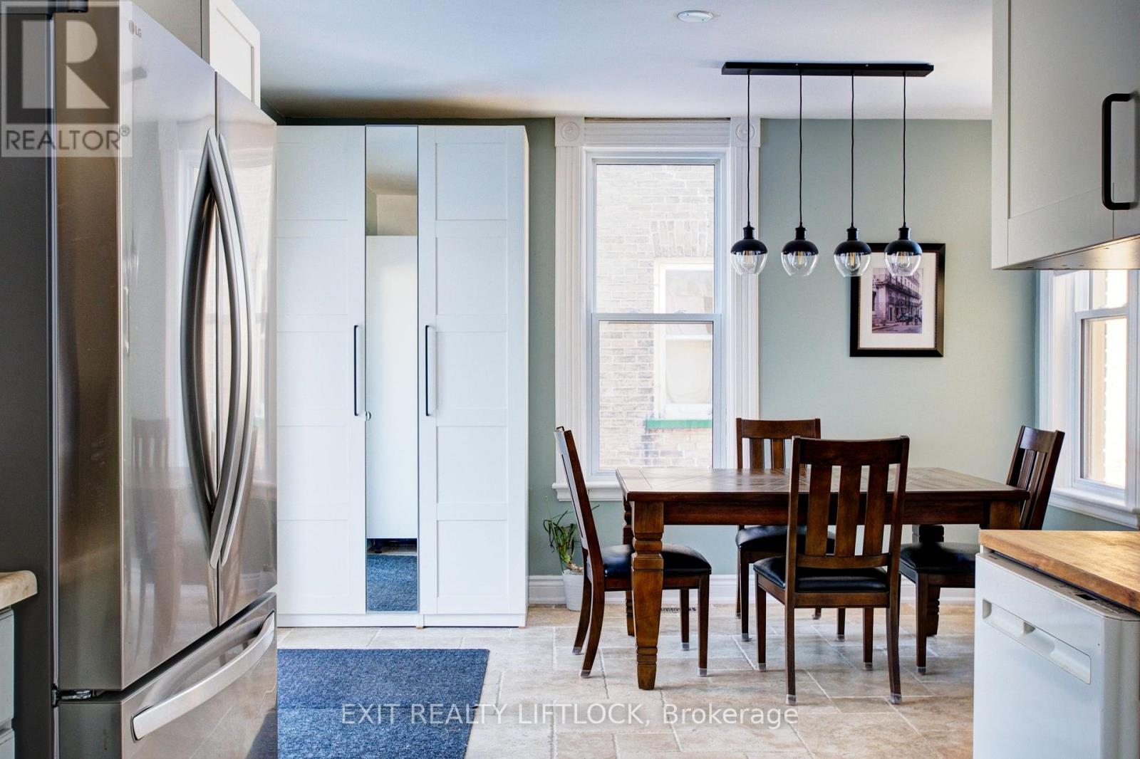 558 Chamberlain Street, Peterborough (Otonabee Ward 1), Ontario  K9J 4L5 - Photo 10 - X12772612