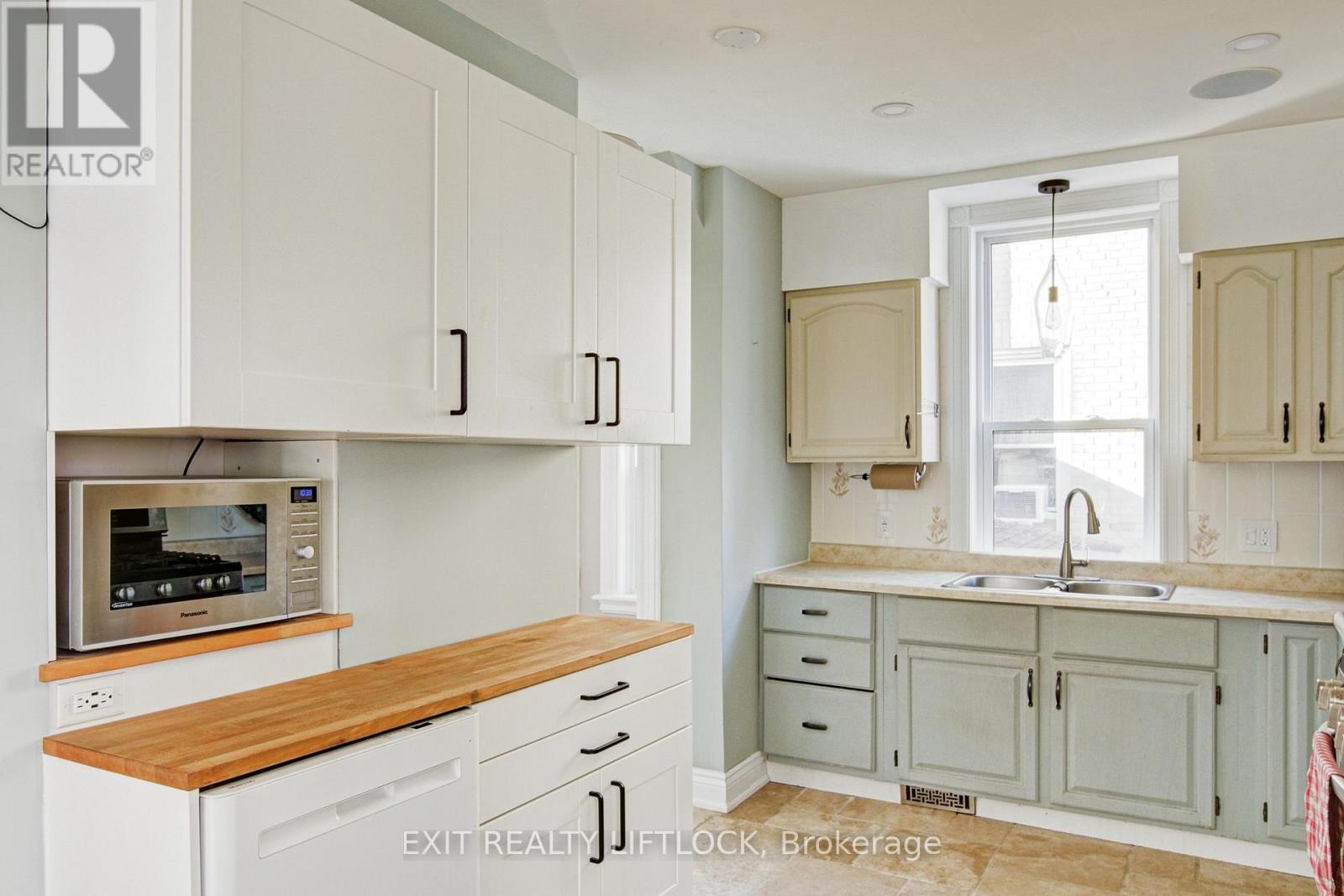 558 Chamberlain Street, Peterborough (Otonabee Ward 1), Ontario  K9J 4L5 - Photo 14 - X12772612