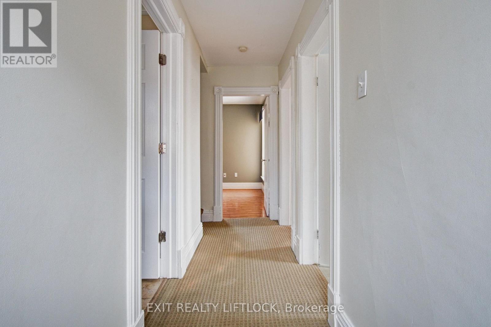 558 Chamberlain Street, Peterborough (Otonabee Ward 1), Ontario  K9J 4L5 - Photo 17 - X12772612