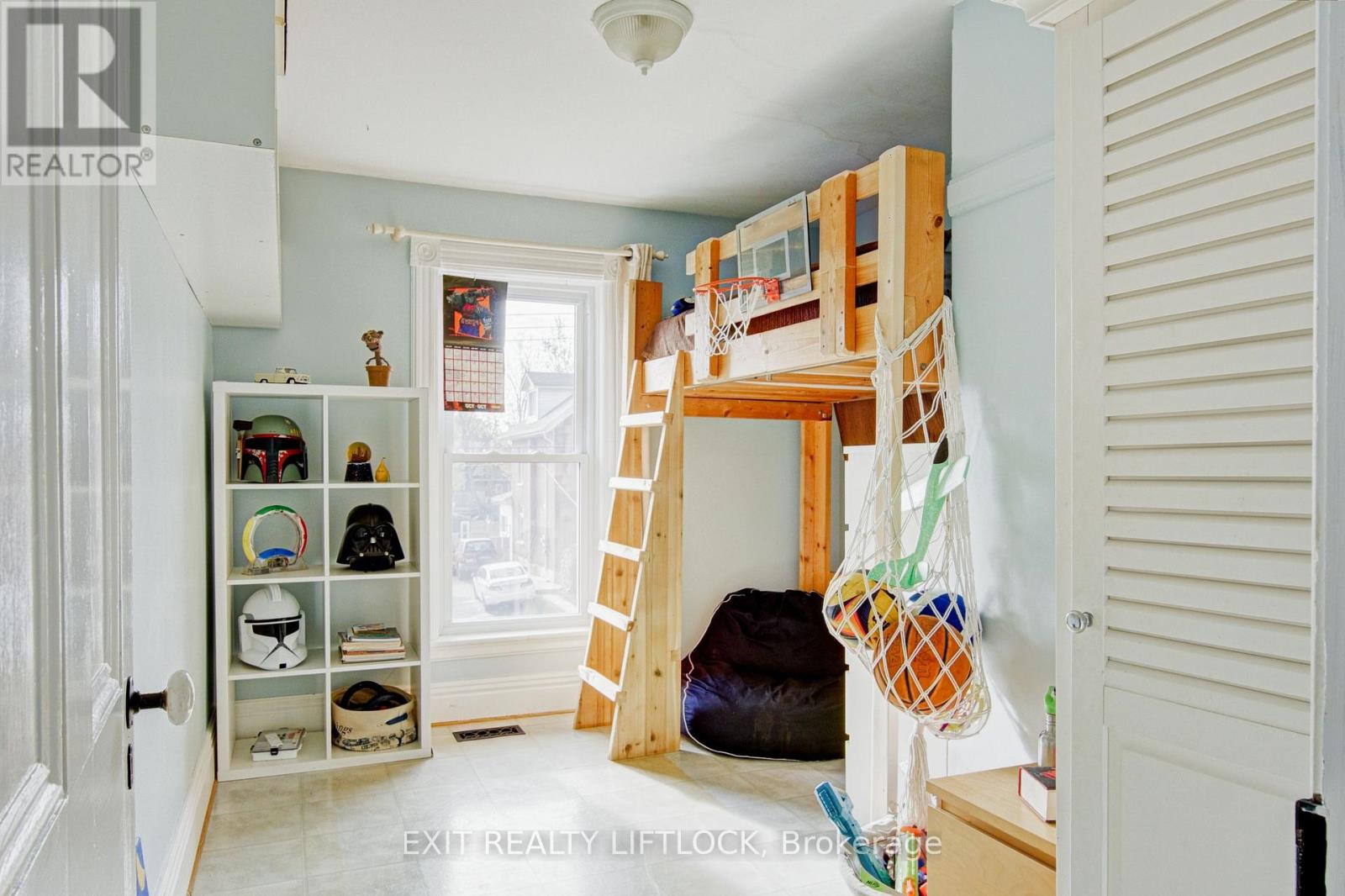 558 Chamberlain Street, Peterborough (Otonabee Ward 1), Ontario  K9J 4L5 - Photo 23 - X12772612