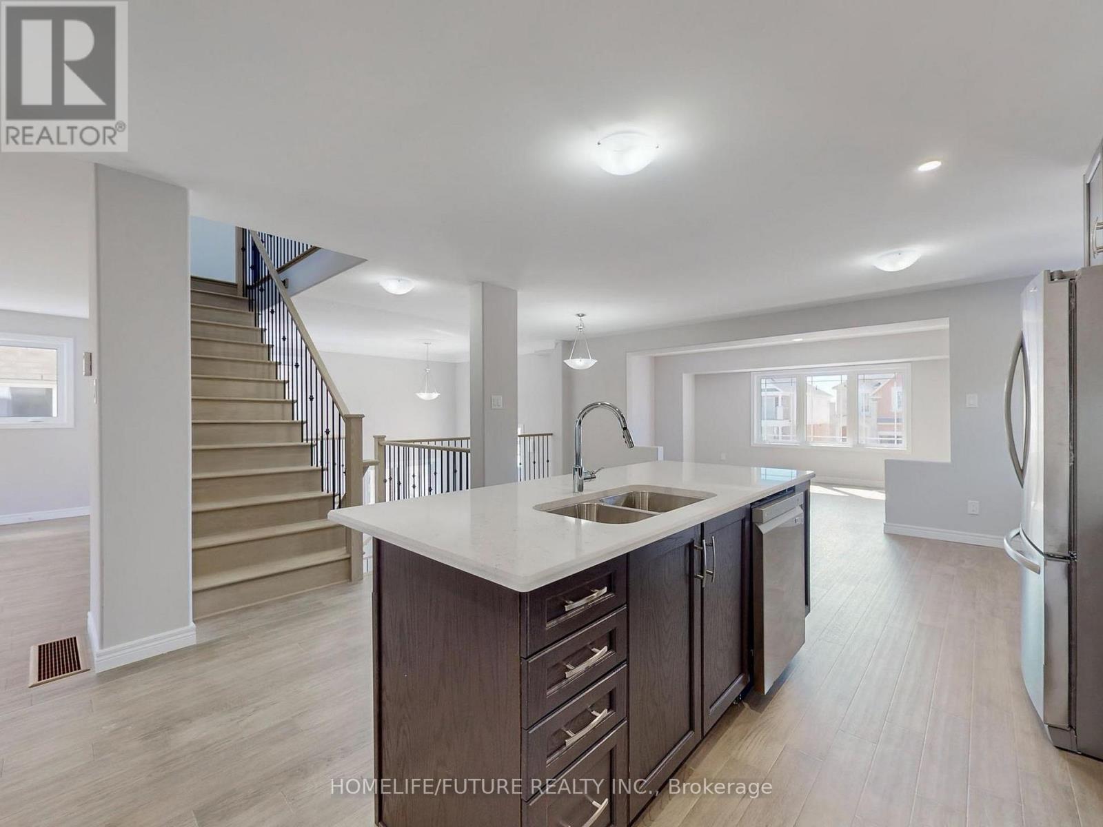 117 York Drive, Peterborough (Monaghan Ward 2), Ontario  K9K 0H6 - Photo 16 - X12774004