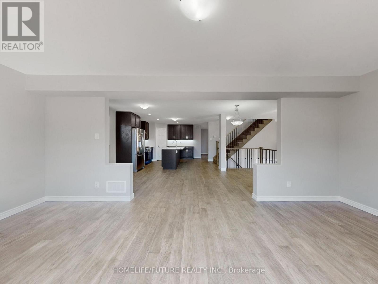 117 York Drive, Peterborough (Monaghan Ward 2), Ontario  K9K 0H6 - Photo 6 - X12774004