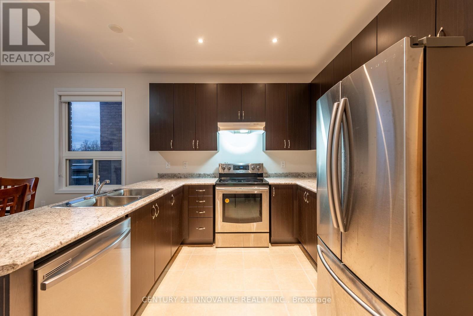 941 Avery Avenue, Peterborough (Monaghan Ward 2), Ontario  K9J 0G9 - Photo 9 - X12775838