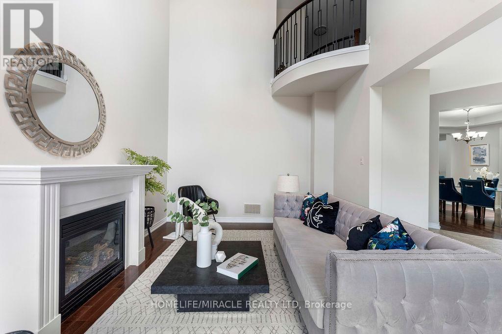 54 Truax Street, Kawartha Lakes (Lindsay), Ontario  K9V 0E3 - Photo 11 - X12776784