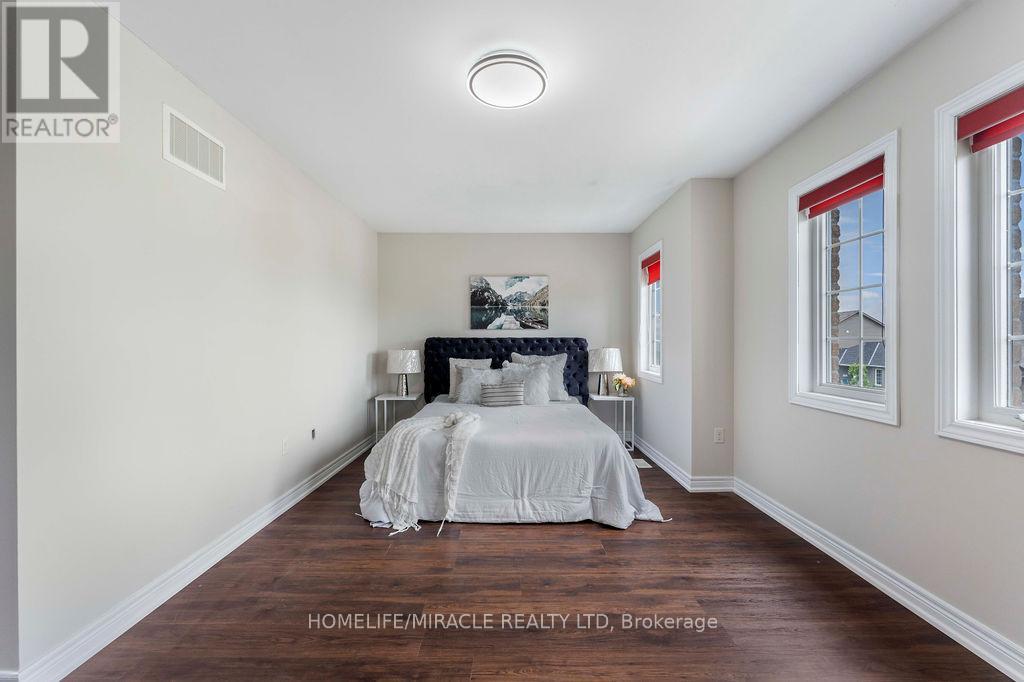 54 Truax Street, Kawartha Lakes (Lindsay), Ontario  K9V 0E3 - Photo 22 - X12776784