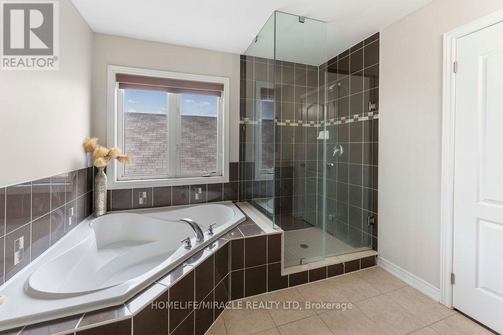 54 Truax Street, Kawartha Lakes (Lindsay), Ontario  K9V 0E3 - Photo 26 - X12776784