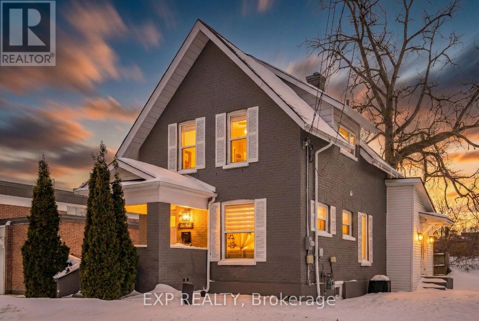 11 ALBERT STREET, kawartha lakes (lindsay), Ontario