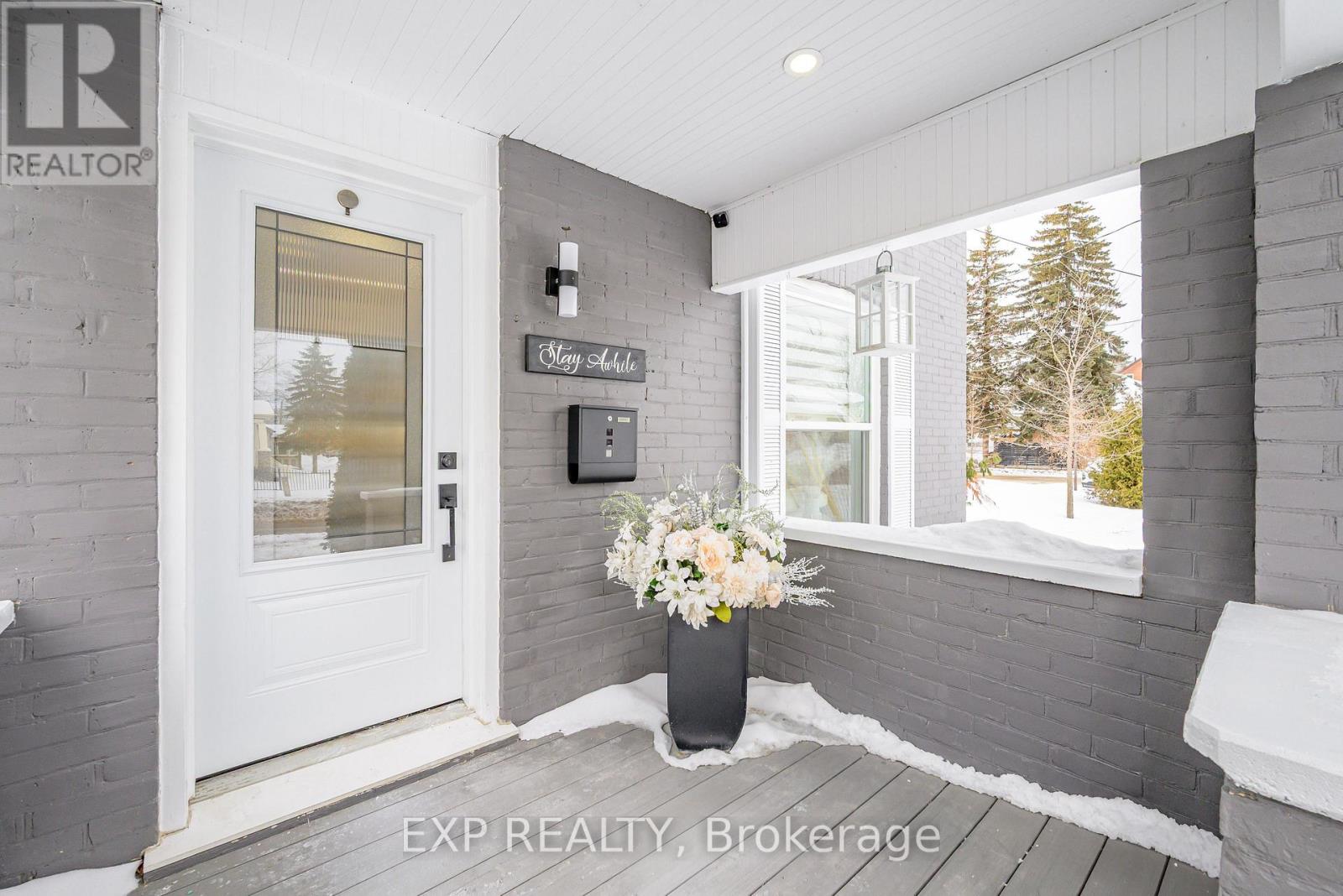 11 Albert Street, Kawartha Lakes (Lindsay), Ontario  K9V 4J3 - Photo 12 - X12777044