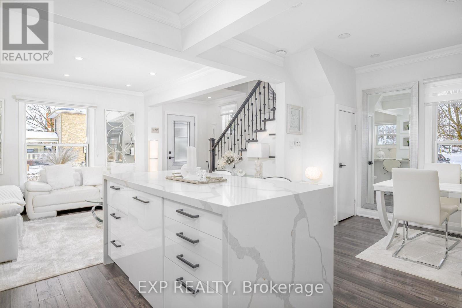 11 Albert Street, Kawartha Lakes (Lindsay), Ontario  K9V 4J3 - Photo 25 - X12777044