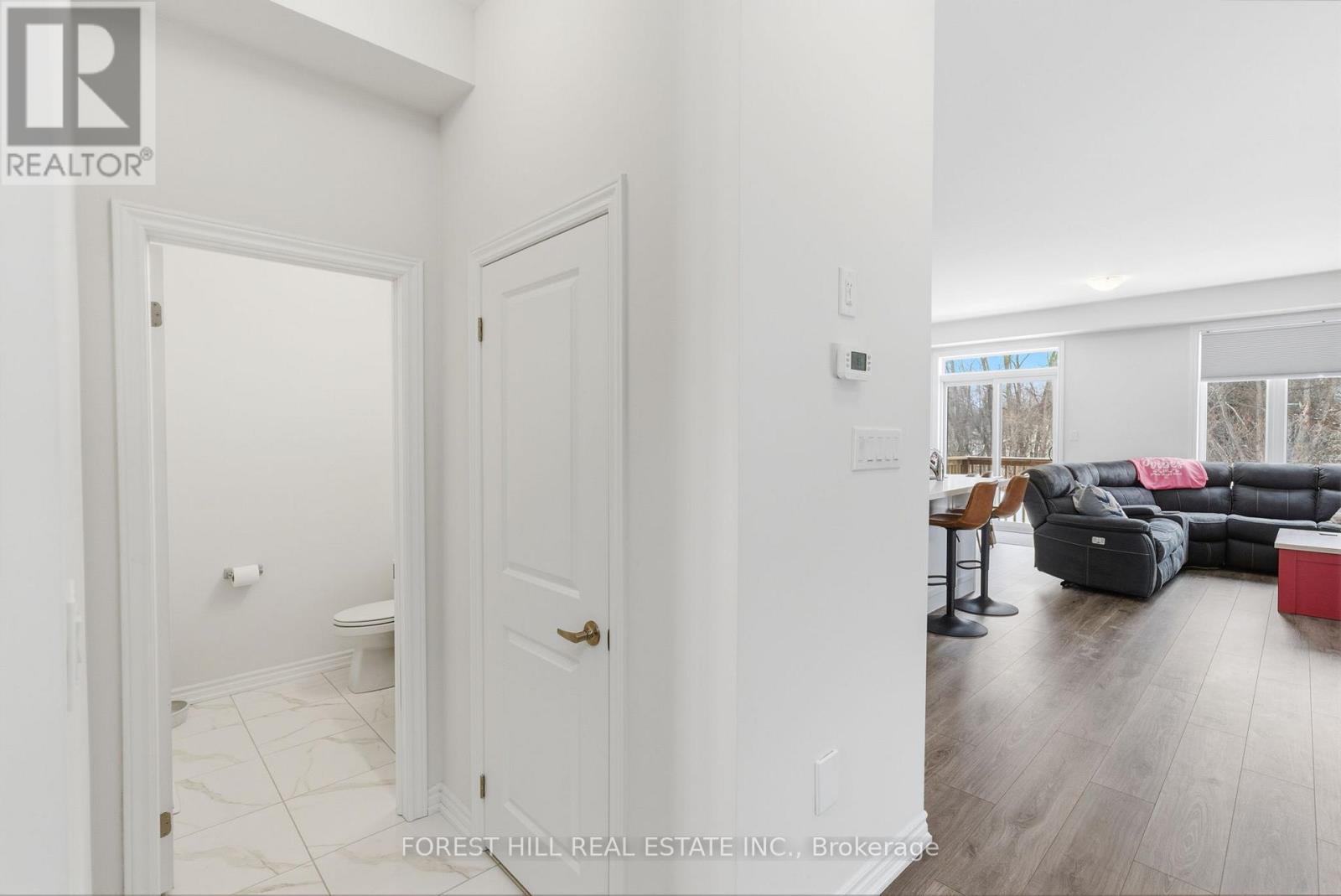 57 Hickey Lane, Kawartha Lakes (Lindsay), Ontario  K9V 5V5 - Photo 5 - X12777488