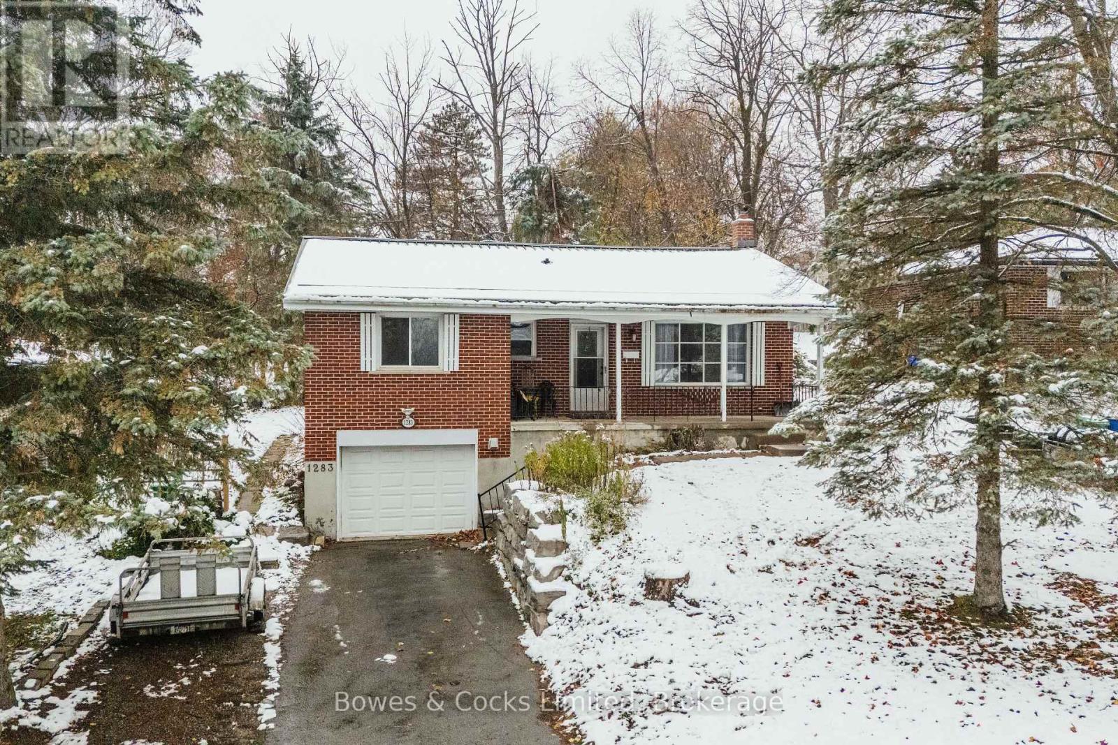 1283 Amundsen Avenue, Peterborough (Northcrest Ward 5), Ontario  K9H 6T5 - Photo 5 - X12777592