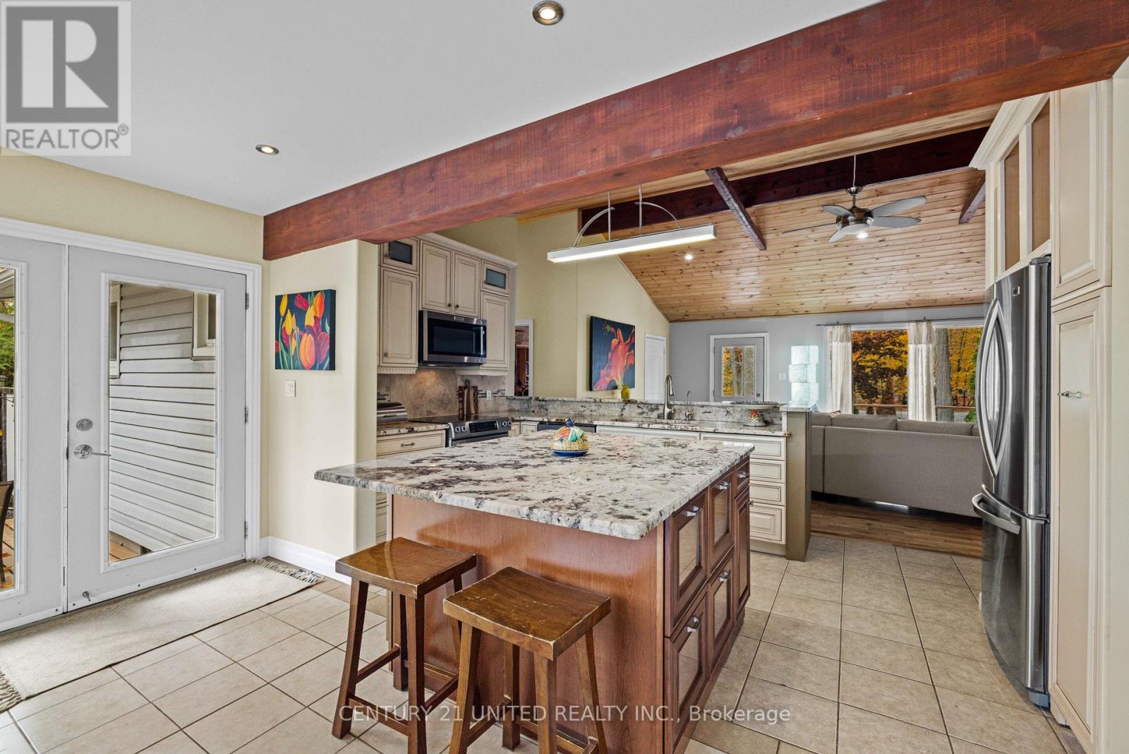 25 Sugarbush Boulevard, Trent Lakes, Ontario  K0L 1J0 - Photo 10 - X12778390