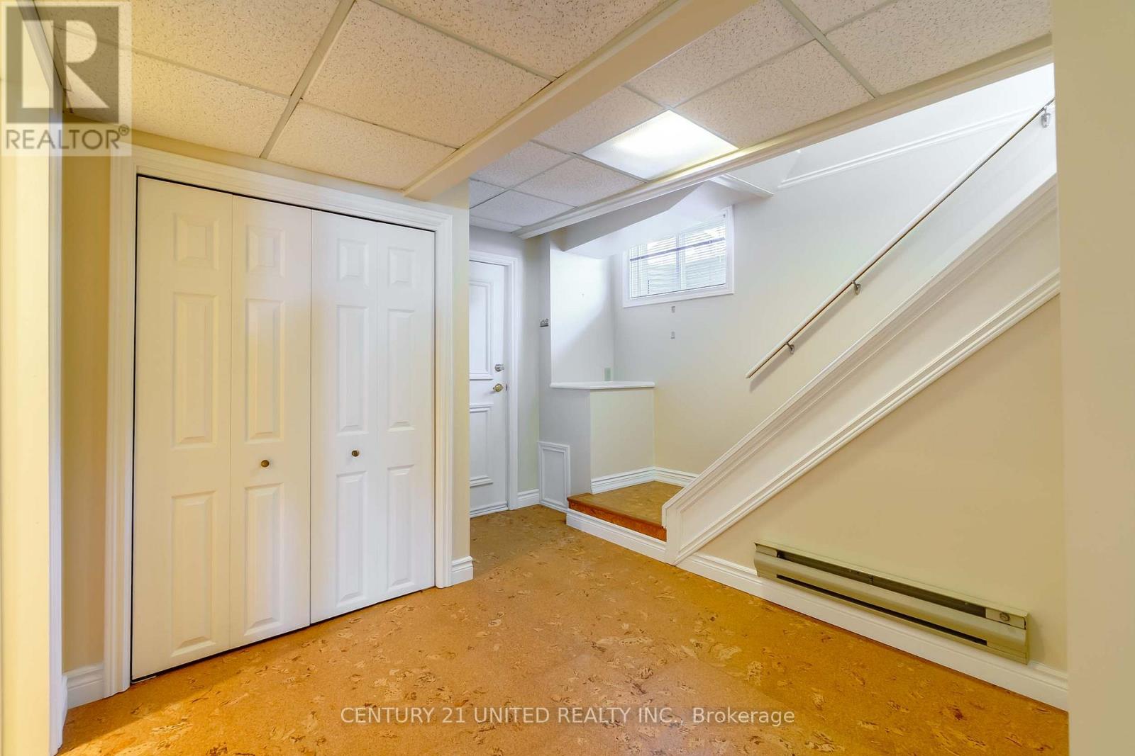 43 Crestwood Avenue, Peterborough (Monaghan Ward 2), Ontario  K9J 1N1 - Photo 19 - X12780156