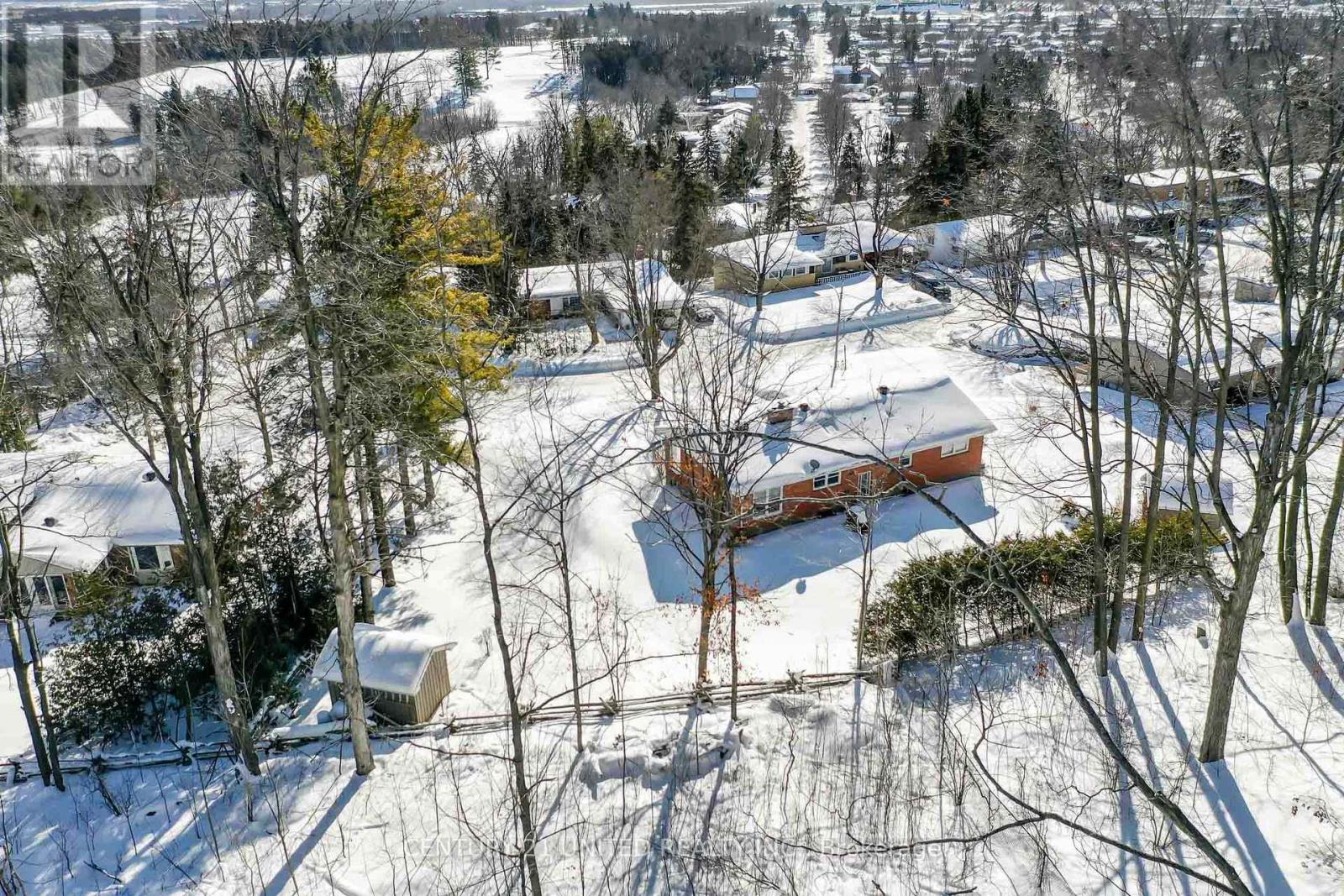 43 Crestwood Avenue, Peterborough (Monaghan Ward 2), Ontario  K9J 1N1 - Photo 34 - X12780156