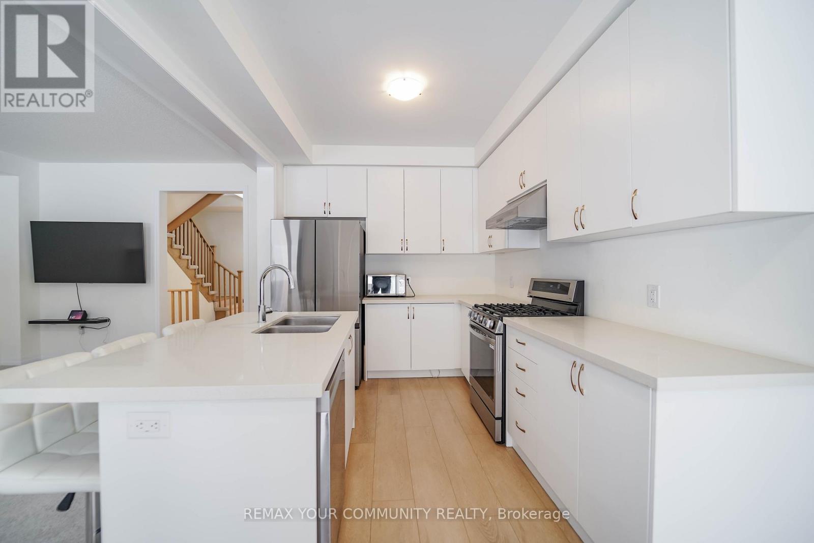 146 Flood Avenue, Clarington (Newcastle), Ontario  L1B 0W6 - Photo 18 - E12781356