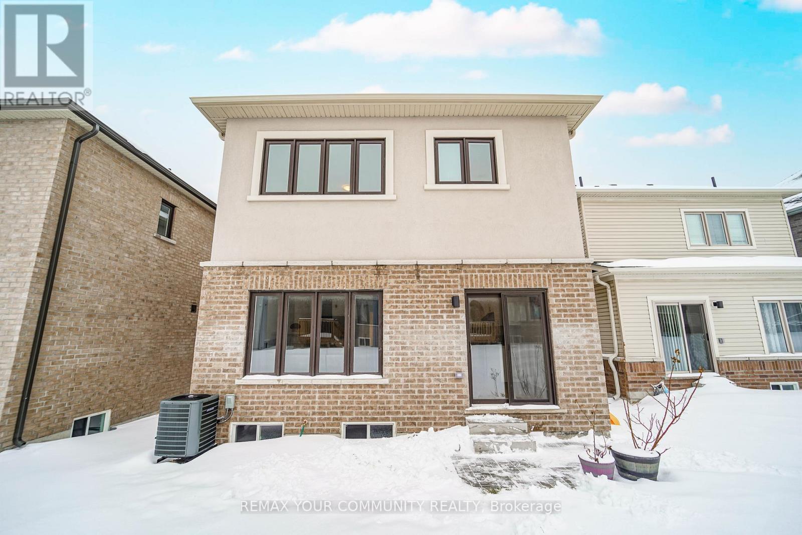 146 Flood Avenue, Clarington (Newcastle), Ontario  L1B 0W6 - Photo 7 - E12781356