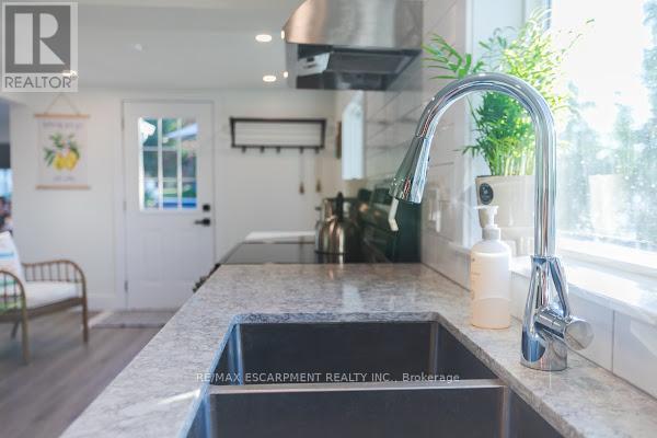 372 Gunter Lake Road, Tudor And Cashel (Cashel Ward), Ontario  K0L 1W0 - Photo 32 - X12781826