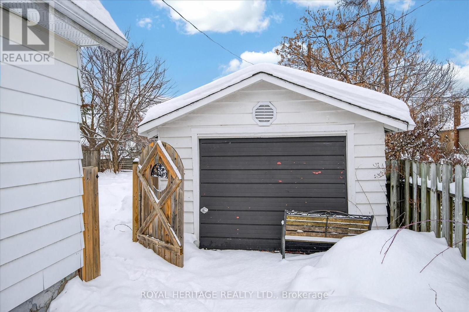 651 Montrose Street, Peterborough (Otonabee Ward 1), Ontario  K9J 3C3 - Photo 36 - X12782032